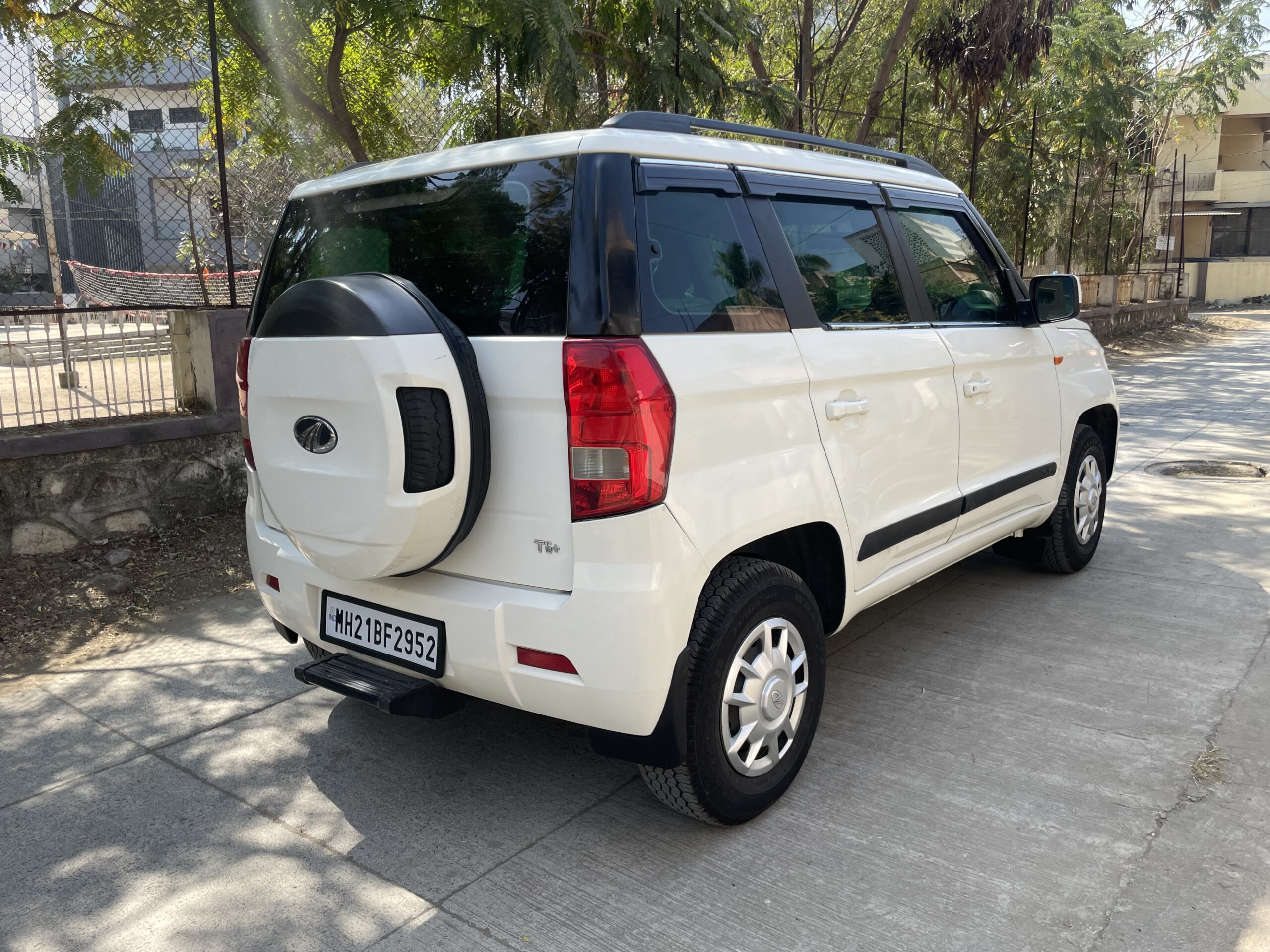 
								TUV 300 T6+ 2018 full									